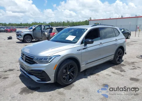 2023 Volkswagen Tiguan 2.0T Se R-Line Black из США, поврежденный, VIN 3VVCB7AX9PM105429